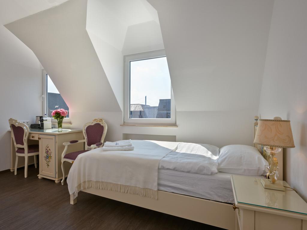 Apartment-Hotel Am Rathaus Düsseldorf Zewnętrze zdjęcie